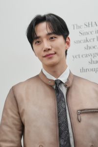 Harpers Bazaar HK © Edward Berthelot